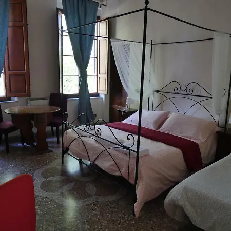 Relais Lorebian Vendégház Pisa